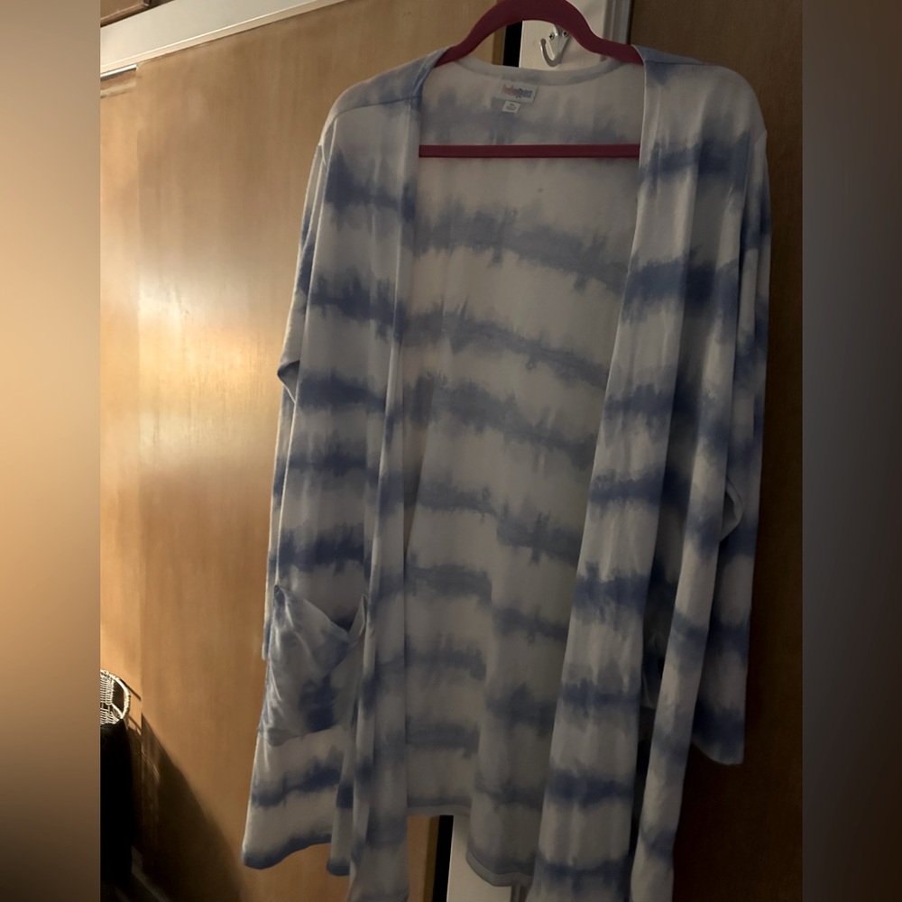 A beautiful blue tye die look in blue.